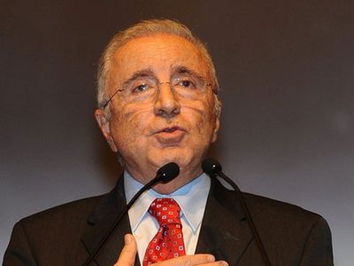 Taraftarlar çok merak ediyordu. Ünal Aysal, Galatasaray'a başkan adaylığı hakkında açıklama yaptı!