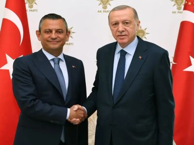 Tarihi buluşma gerçekleşti! Erdoğan ve Özel bir araya geldi: Gündemde yeni anayasa var!