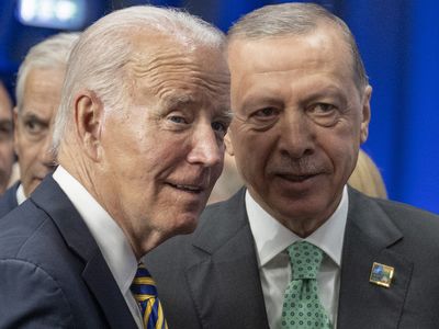 Tarihi NATO zirvesinde ikinci gün: Başkan Erdoğan’ın görüşmeleri devam ediyor