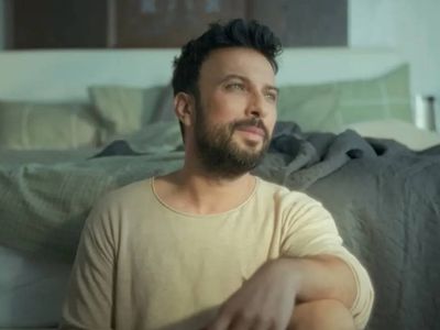 Tarkan’nın eşi "Yap Bi Güzellik" klibinde mi oynadı?  Megastar Tarkan’ın klibindeki genç kadının kimliği belli oldu!