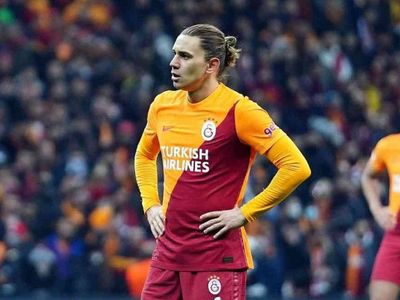 Taylan Antalyalı, Barcelona maçının ardından veda ettikleri Avrupa macerası sonrası sarı kırmızılı taraftarlara seslendi