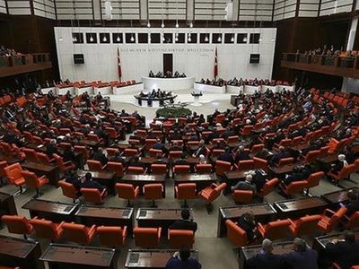 TBMM'den Libya tezkeresi kabul gördü! Tezkereye AK Parti, MHP ve İYİ Parti 'evet' oyu verirken CHP ve HDP 'hayır' oyu verdi!