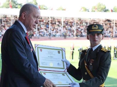 Teğmen Ebru Eroğlu'na 'ihraç talebi' tebliğ edildi