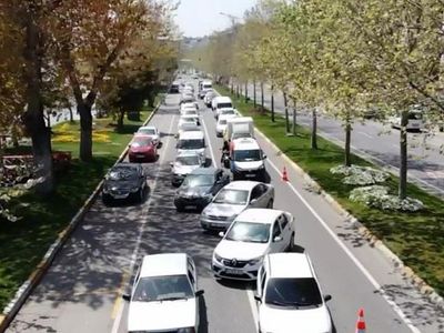 Tekirdağ’da Sokaklar Boş, Polis Noktalarında Kuyruk Oluştu