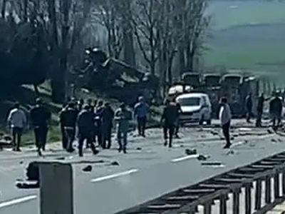 TEM Otoyolunda katliam gibi kaza: 5 kişi hayatını kaybetti