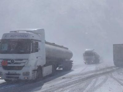 Tendürek Dağı'nda Şoförlere Tipi Engeli
