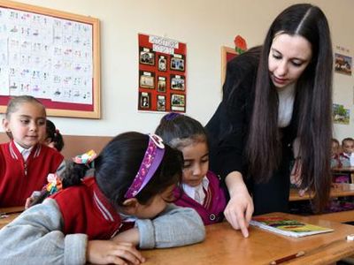 Terbiyesizce Paylaşım Yapan Öğretmene Milli Eğitim Müdürlüğü Soruşturma Açtı!