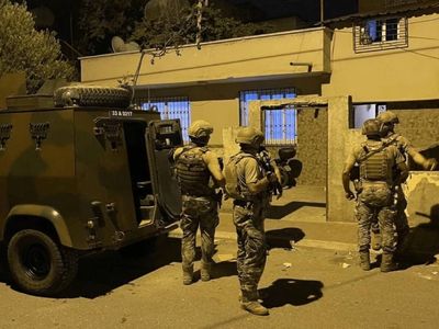 Teröre darbe üstüne darbe vuruluyor: 12 ilde eş zamanlı dev operasyon