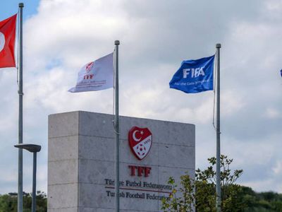 TFF binasında tansiyon yükseldi: Dursun Özbek ve Ali Koç deliye döndü