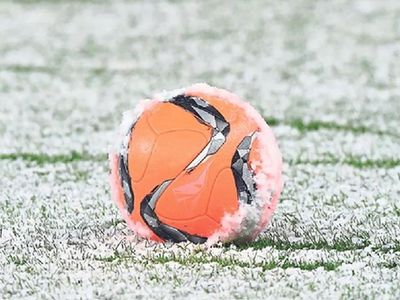 TFF hafta sonunda oynanacak olan Spor Toto 1. Lig, TFF 2. Lig ve TFF 3. Lig karşılaşmalarını olumsuz hava koşulları nedeniyle ertelediğini duyurdu!