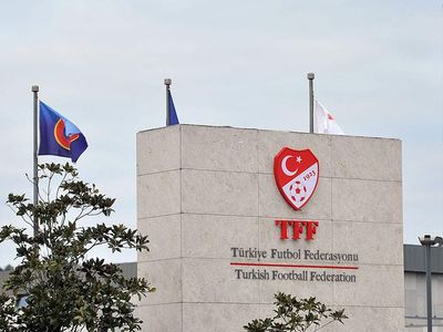 TFF Rusya ve Ukrayna'daki futbolcuların Türkiye'deki kulüplere transfer olabileceğini duyurdu!