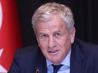 TFF'de geçici olarak başkanlık görevine getirilen Servet Yardımcı, Nihat Özdemir'in istifasının kendileri için sürpriz olduğunu açıkladı
