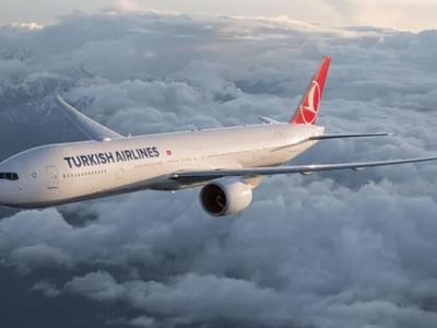 THY bir rekorla daha karşı karşıya! Bir günde 260 binden fazla yolcu taşıyarak, yüzde 87 doluluğa ulaştı!