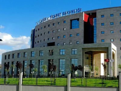 Ticaret Bakanlığı’ndan önemli karar: Yurt dışı telefonları takibe alınacak