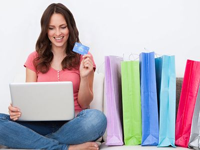 Ticaret Bakanlığının Tüketici Profili ve Bilinç Düzeyi Araştırma Raporu’na Göre Kadınlar Daha Fazla Alışveriş Yapıyor
