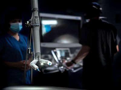 Tıp dünyasında yeni dönem: Dünyadaki doktorlar uzayda ameliyat yaptı