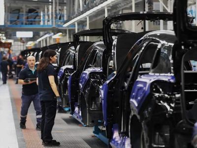 Togg otomobiller yolları fethediyor: Sayı 2 bini aştı