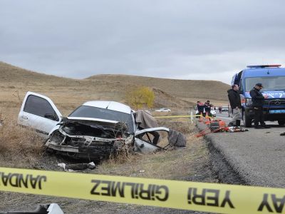 Tokat'ta feci kaza: Otomobil şarampole devrildi, 3 kişi hayatını kaybetti, 3 kişi yaralandı