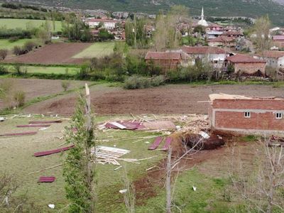 Tokat’ta Tarım Arazilerini Dolu Yüzünden Zarara Uğradı