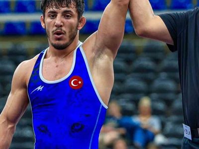 Tolga Özbek’ten gümüş, Alperen Atar’dan bronz madalya