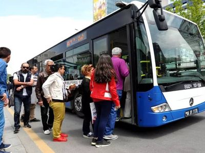 Toplu taşımada yeni dönem: Ücretsiz ve indirimli kartlarda değişiklik yapıldı