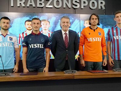 Trabzonspor 4 Futbolcusunun Sözleşmesini Uzattı!