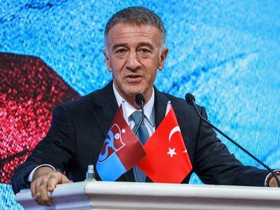 Trabzonspor Başkanı Ahmet Ağaoğlu, kulüp dergisinde yapmış olduğu şampiyonluk açıklamalarıyla taraftarlara ve camiaya seslendi