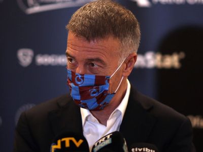 Trabzonspor Başkanı Ahmet Ağaoğlu'ndan Fenerbahçe Galibiyeti Değerlendirmesi