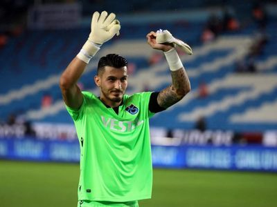 Trabzonspor kaptanı Uğurcan Çakır mantıklı bir teklif gelirse Avrupa'da oynamak istediğini açıkladı