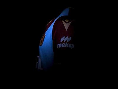 Trabzonspor şampiyonluk forması kaç TL? TS şampiyonluk forması kutlamalarda görücüye çıkıyor