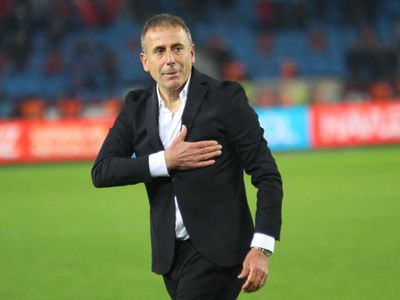 Trabzonspor Teknik Direktörü Abdullah Avcı Süper Lig'in en erken şampiyonu olabilir!