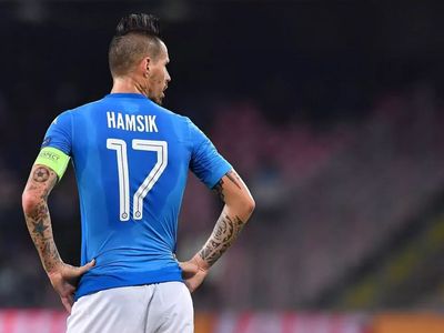 Trabzonspor Yeni Transferi Hamsik İçin İmza Töreni Düzenliyor!