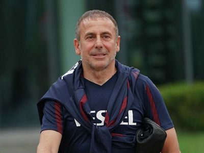 Trabzonspor'da Abdullah Avcı, şampiyonluklarını ilan edebilecekleri Antalyaspor maçı öncesi futbolcularıyla görüştü
