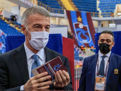 Trabzonspor'da Ahmet Ağaoğlu Yeniden Başkanlığa Seçildi