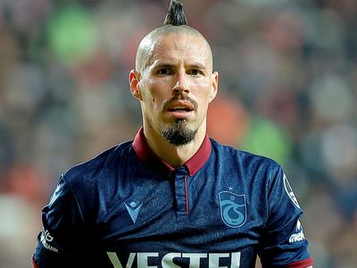 Trabzonspor'da Marek Hamsik Alanyaspor Karşılaşmasında Sahada Olmayacak!