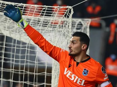 Trabzonspor'da Uğurcan Çakır, Türkiye Kupası'nda aldıkları Antalyaspor galibiyeti sonrası açıklamalarda bulundu