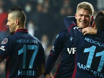 Trabzonsporlu Andreas Cornelius Danimarka'da Gündem Oldu!