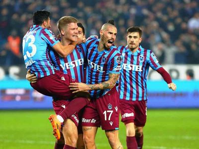 Trabzonsporlu yıldız Andreas Cornelius, ülkesi Danimarka'da kazandıkları şampiyonluk hakkında konuştu!