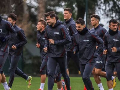Trabzonspor'un Antalyaspor Maçı Öncesi Kamp Kadrosu Belli Oldu!