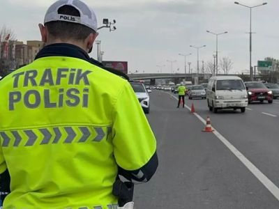 Trafik cezalarına 2026’da çifte zam geliyor! Direksiyona oturmak cep yakacak