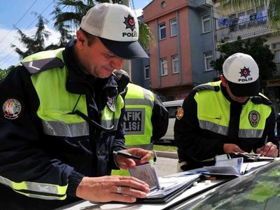 Trafik cezalarına rekor zam geliyor! Yeni ceza tutarları cep yakacak