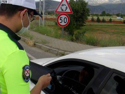 Trafik tescil belgesi seri numarası nedir? Trafik tescil belgesi seri numarası nerede yazar? Trafik tescil belgesi seri numarası öğrenme