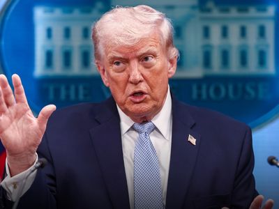 Trump İran'ı bedel ödetmekle tehdit etti