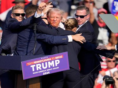 Trump, suikast olayı sonrası ilk kez görüldü: ‘Ölmüş olmam gerekiyordu’