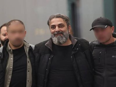 Tüm dünyada kırmızı bültenle aranıyordu: Türkiye’ye getirildi