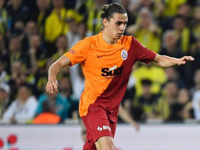 Tümer Metin, Galatasaray'ın futbolcusu Taylan Antalyalı'yı eleştirdi!