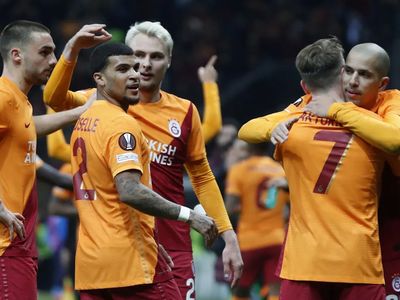 Tümer Metin'den Galatasaraylı Sofiane Feghouli'ye Ağır Sözler!