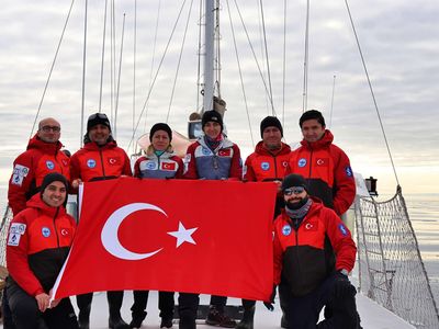 Türk bilim insanları Ulusal Arktik Bilimsel Araştırma Sefer'ini tamamladı