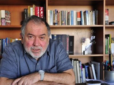 Türk sinemasından acı haber geldi! Usta yönetmen Erden Kıral hayatını kaybetti
