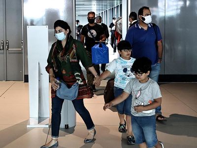 Türk Vatandaşları Yurduna Dönüyor